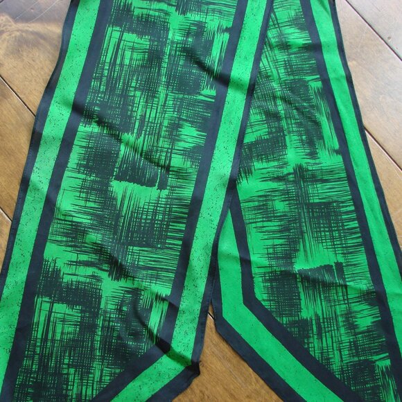 Vintage Anne Klein Oblong Long Scarf Wrap Green Black Abstract - Picture 3 of 11